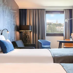 **** Hotel Mercure Castle Hill Ungheria