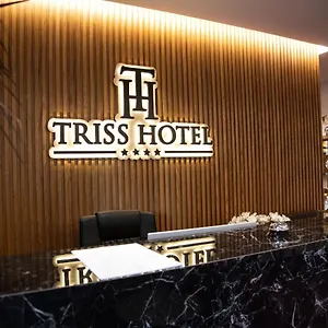 Triss Otel Tiran
