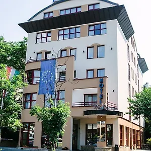 **** Hotel Mediterran Ungheria
