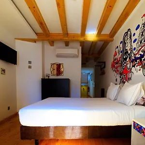 ** Pensión House Petit Lusa Portugal