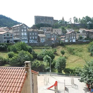 https://la-vieille-auberge-saint-privat-dallier.hotels-rhonealpes.com