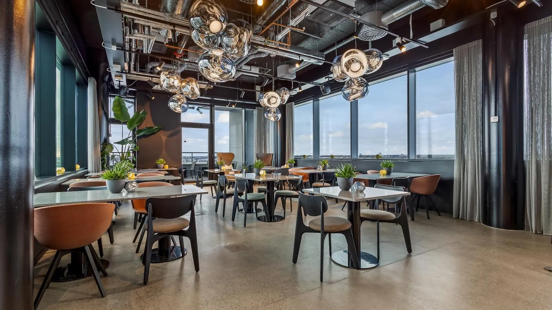 Unity Helsinki - A Studio Hotel Finlandiya